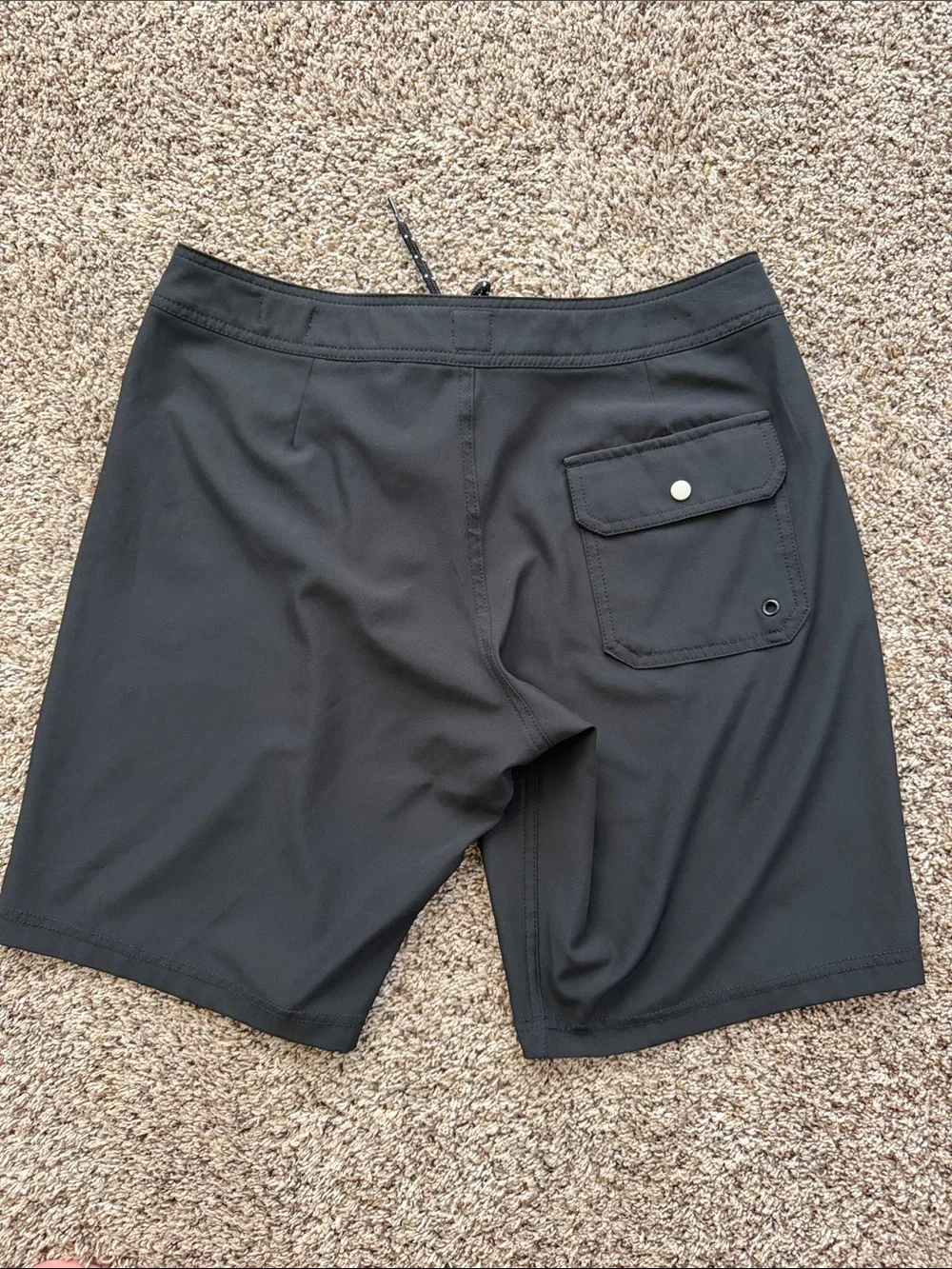 GAP Men's Black Board Shorts with Drawstring / Medium